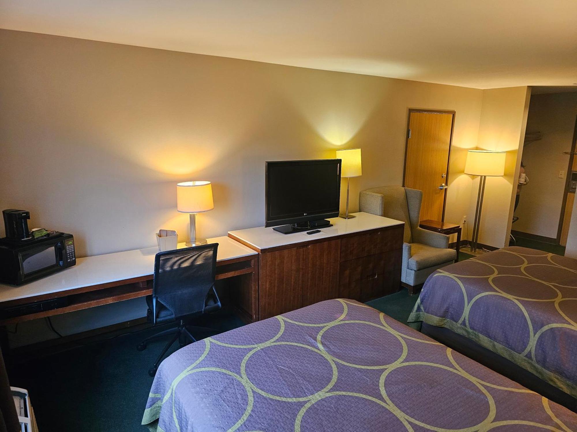 Motel Super 8 By Wyndham Ava Exteriér fotografie