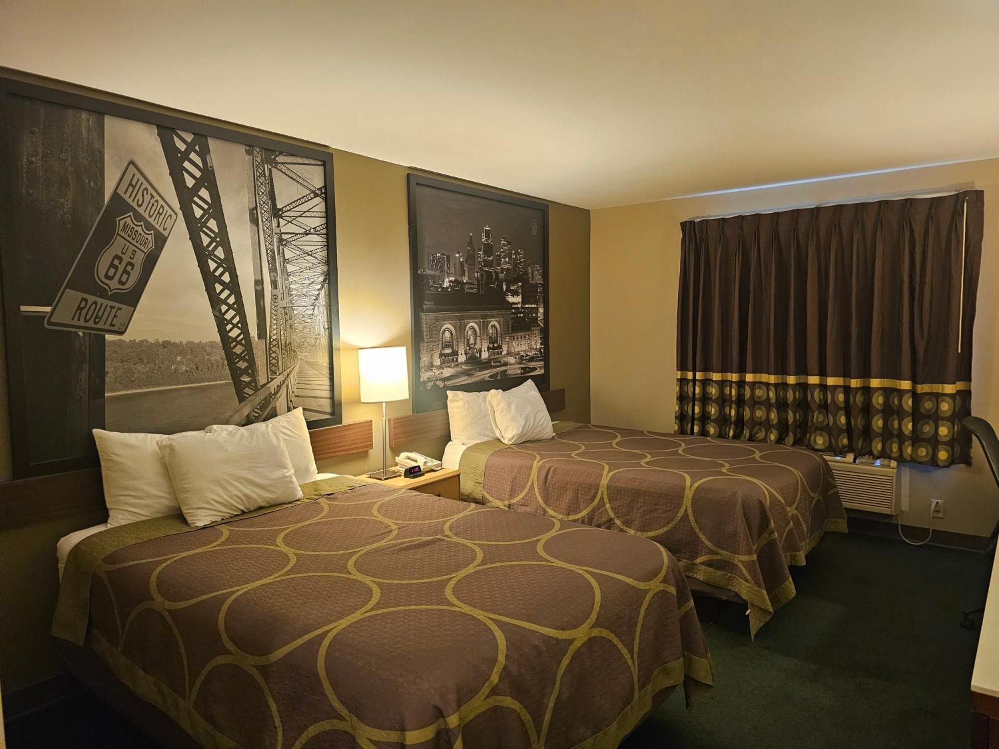 Motel Super 8 By Wyndham Ava Exteriér fotografie