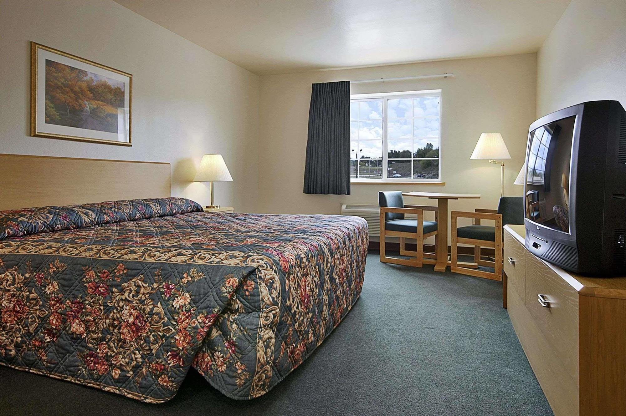 Motel Super 8 By Wyndham Ava Exteriér fotografie